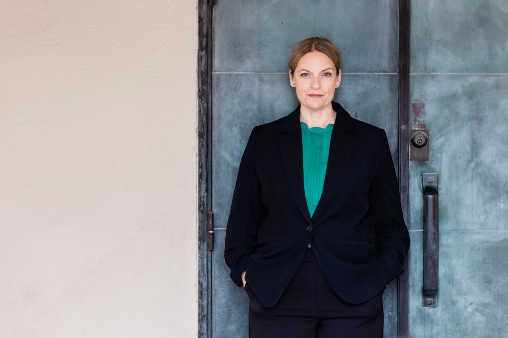 LEADERSHIP & MARKETING CONSULTING with Frida Elisson