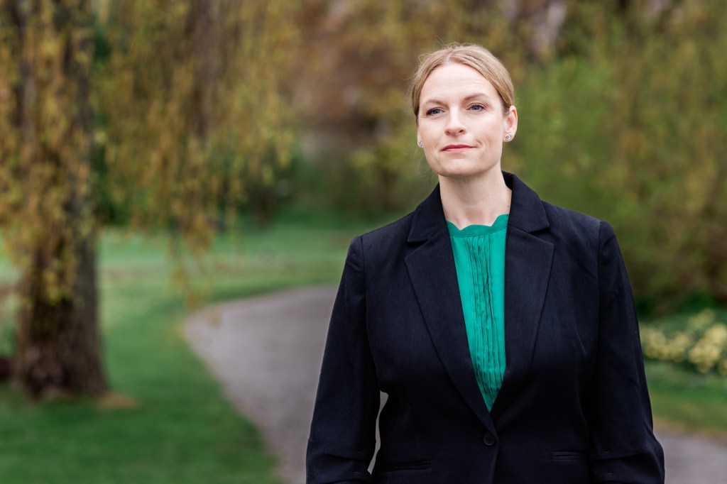 Meet Frida Elisson-My Aha Moment-Leading With Purpose