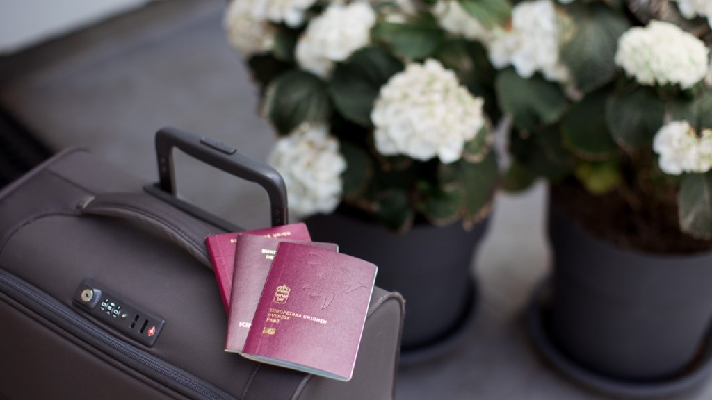 Home Is a Moving Target-Leva Business